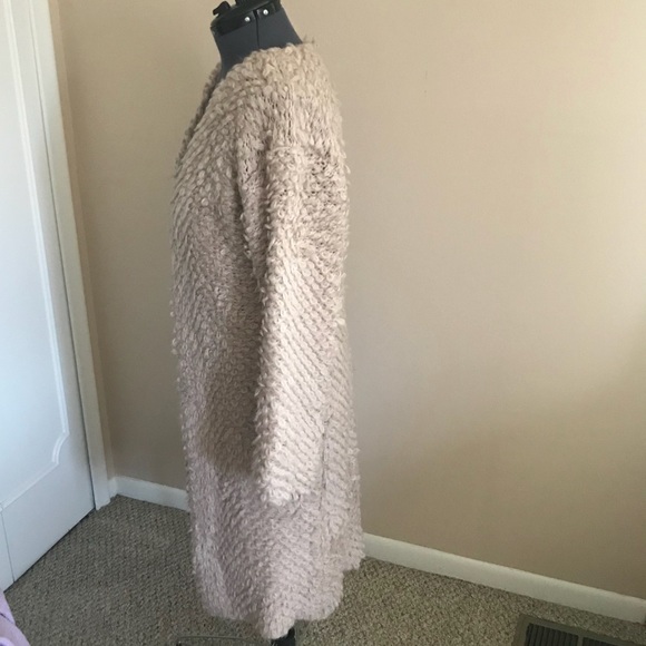 Fly Behavior Sweater - Picture 4 of 6